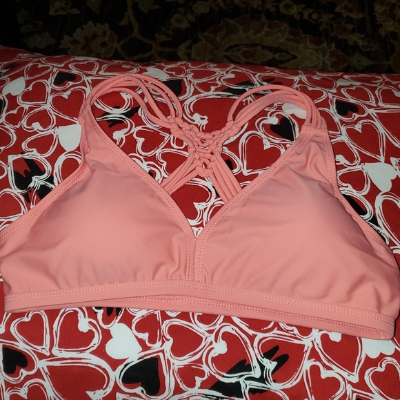 Marilyn Monroe Other - Marilyn Monroe Elegant Back Coral Bikini Top